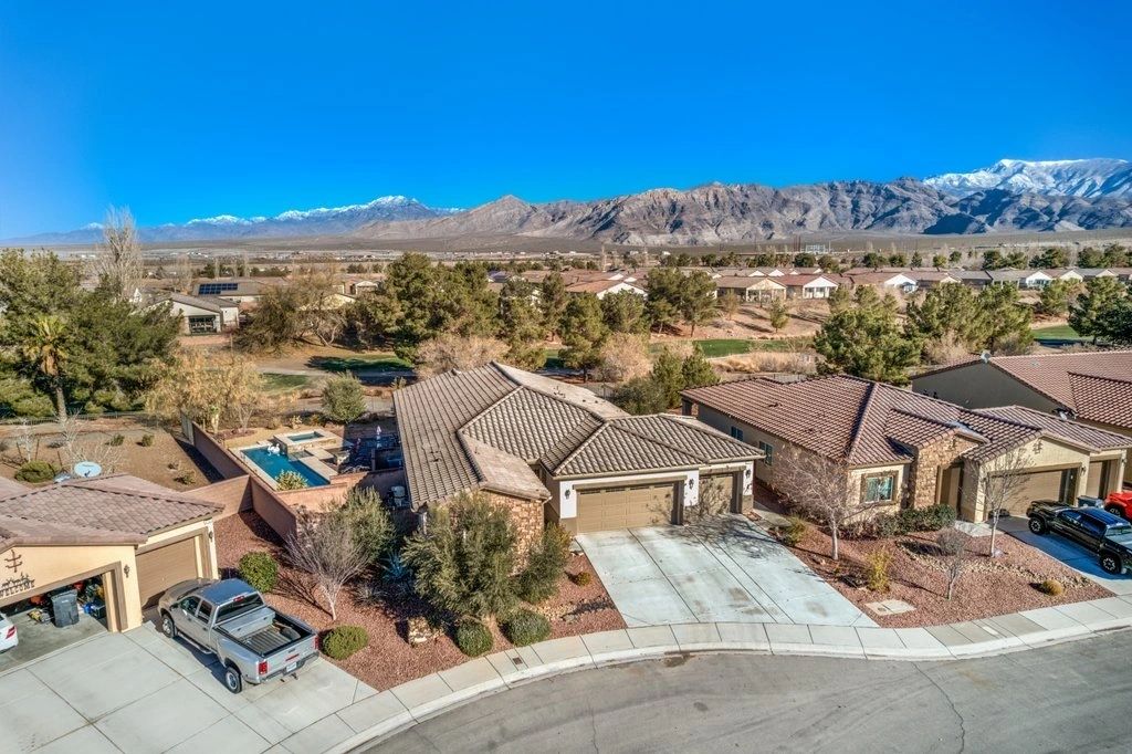 Homes with mountains beyond